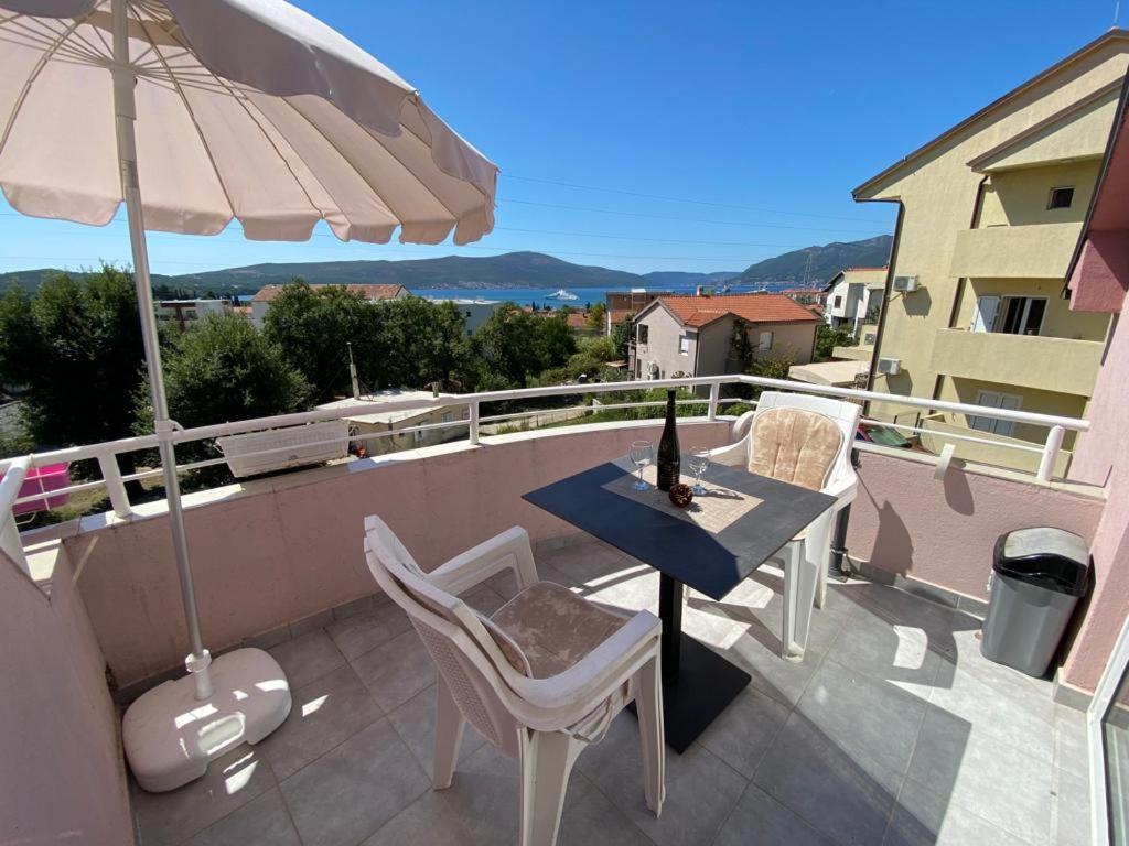 Apartments Kuc Tivat Ngoại thất bức ảnh