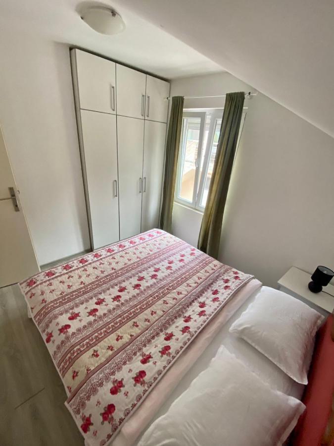 Apartments Kuc Tivat Ngoại thất bức ảnh