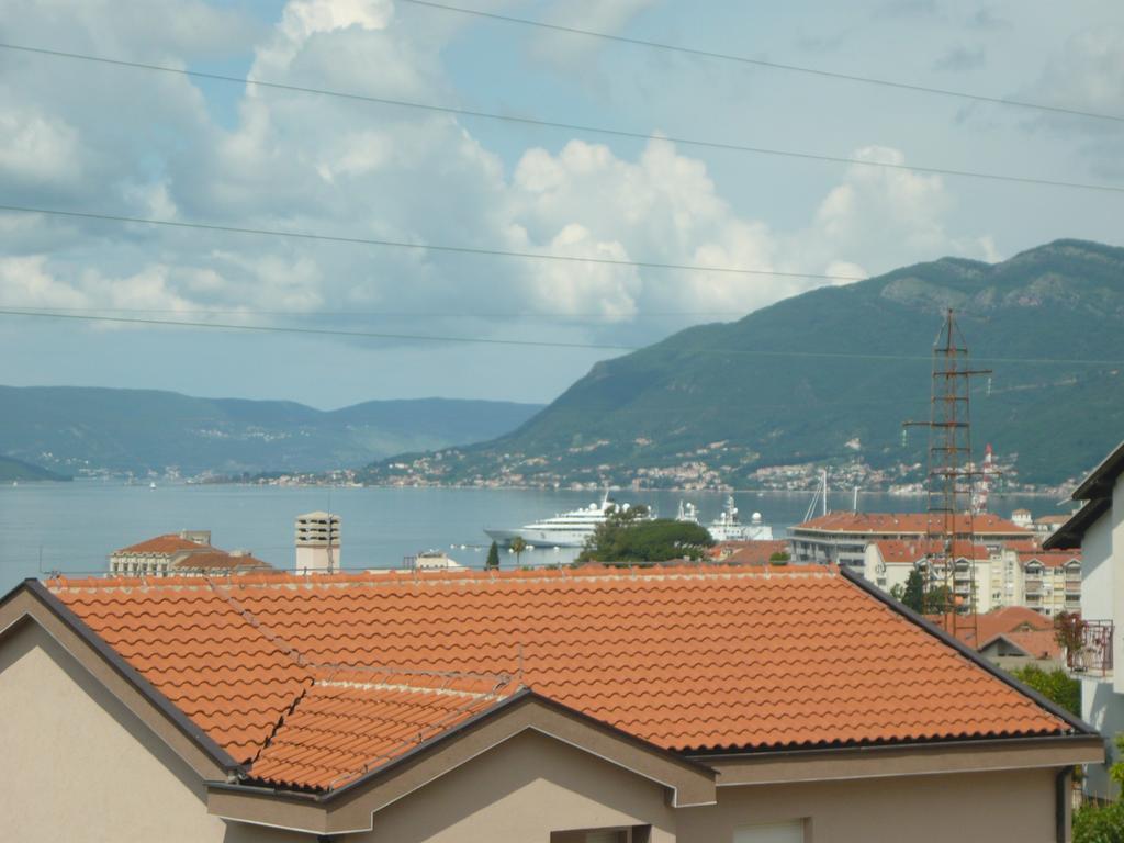 Apartments Kuc Tivat Ngoại thất bức ảnh
