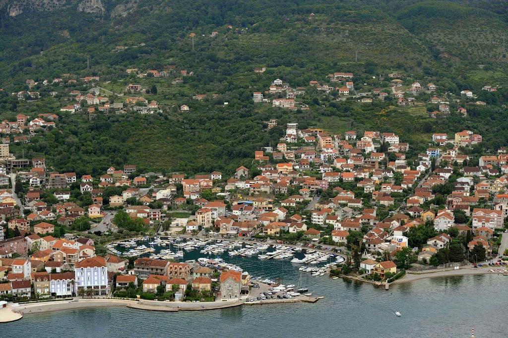 Apartments Kuc Tivat Ngoại thất bức ảnh